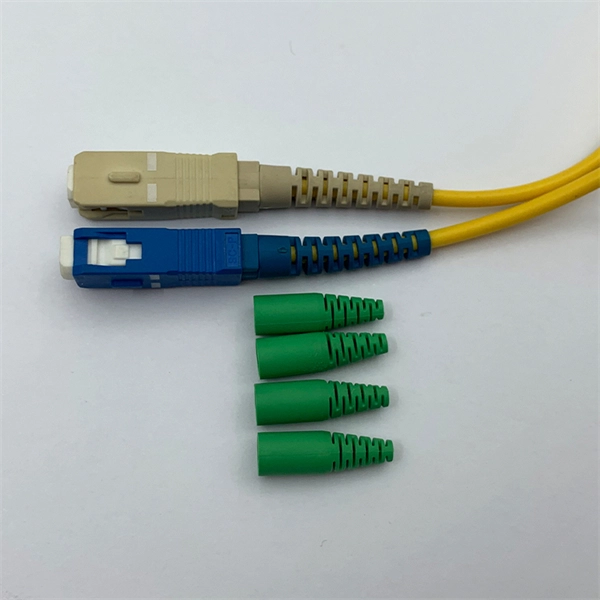 Comparison of Energy-Saving and Performance Types of Optical Power Splitters