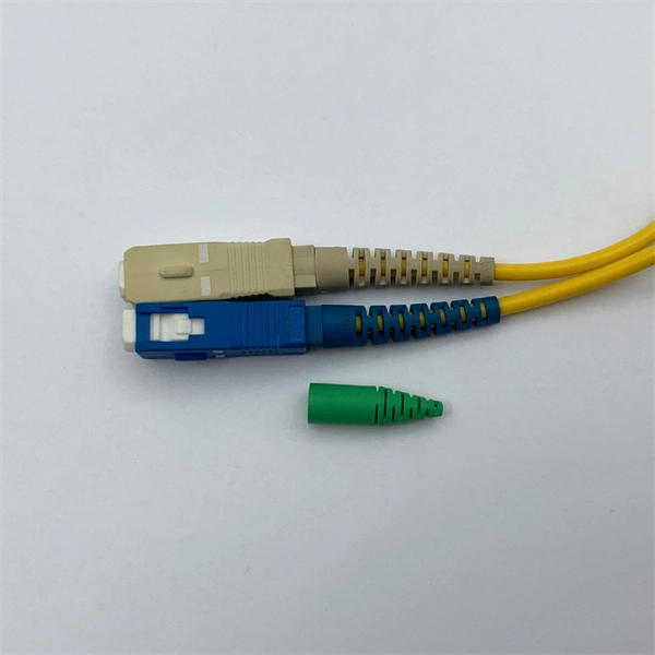 Turkish large-core fiber optic cable with low noise vs copper cable